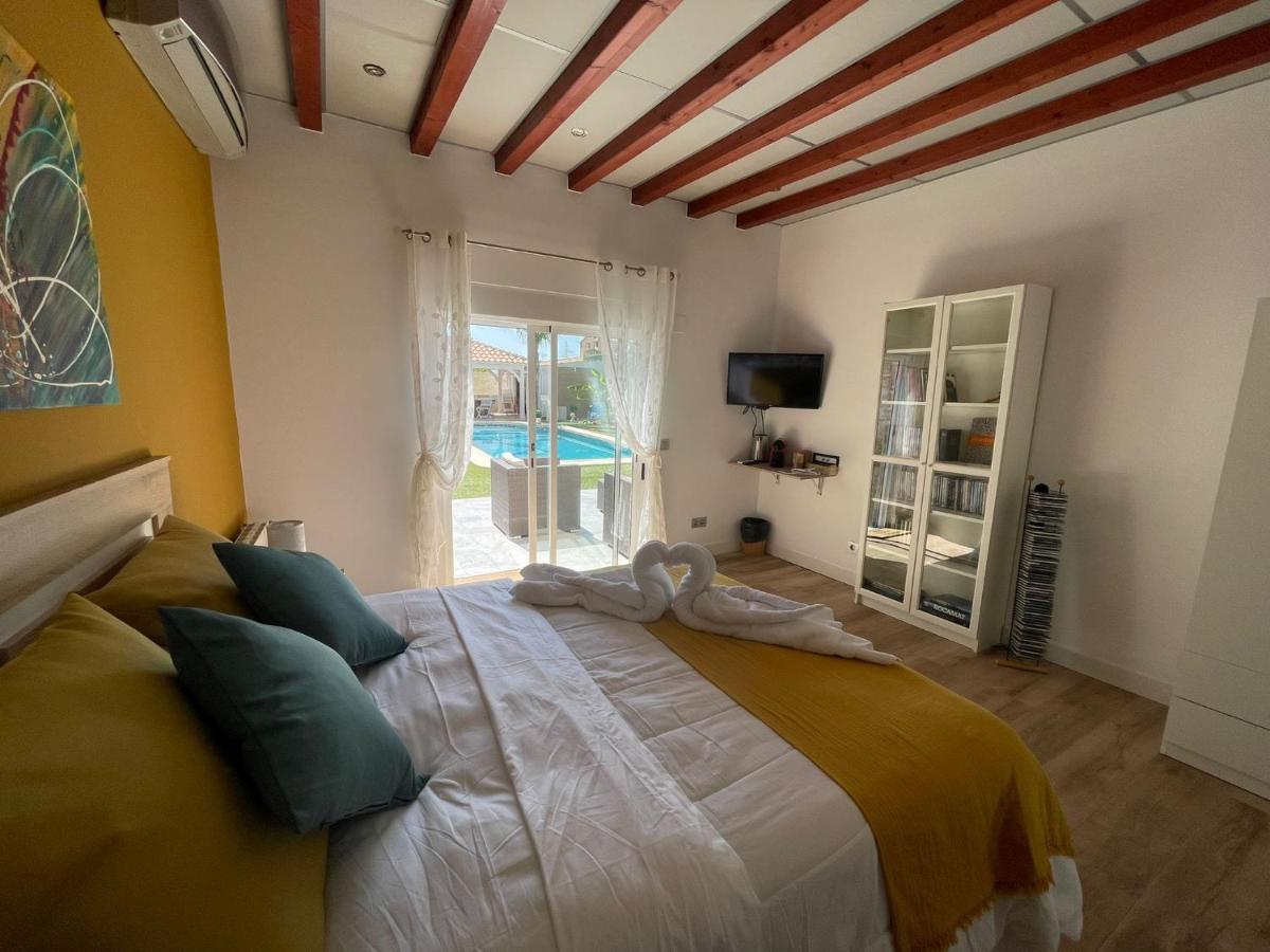 Habitacion Agregada, Suite Frente A La Piscina 2 P Habitacion No Casa Completa 圣维森特德尔拉斯佩奇 外观 照片